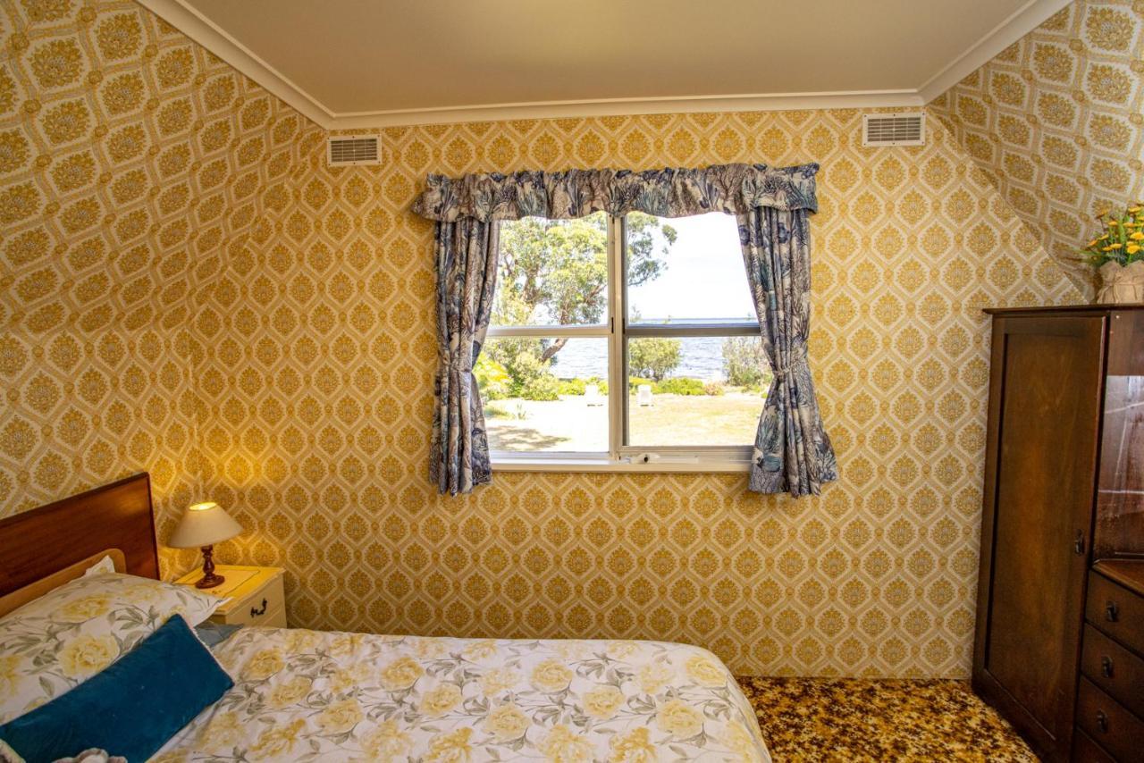Swan Cove Beachfront Raymond Island 외부 사진